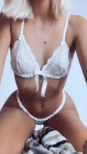 198926